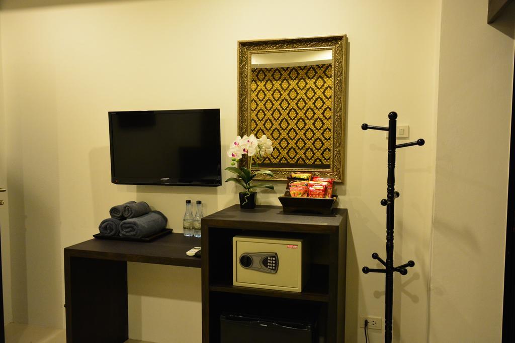 Adamaz House Wisma tamu 2*